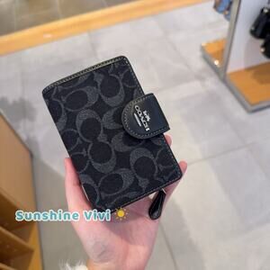 Coach Medium Corner Zip Wallet In Signature Denim CDF13 denim/Silver/black